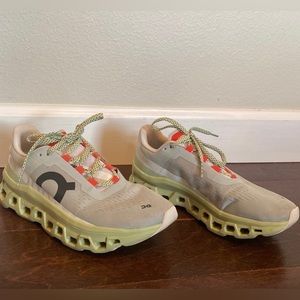 On Cloud Cloudmonster Sneaker